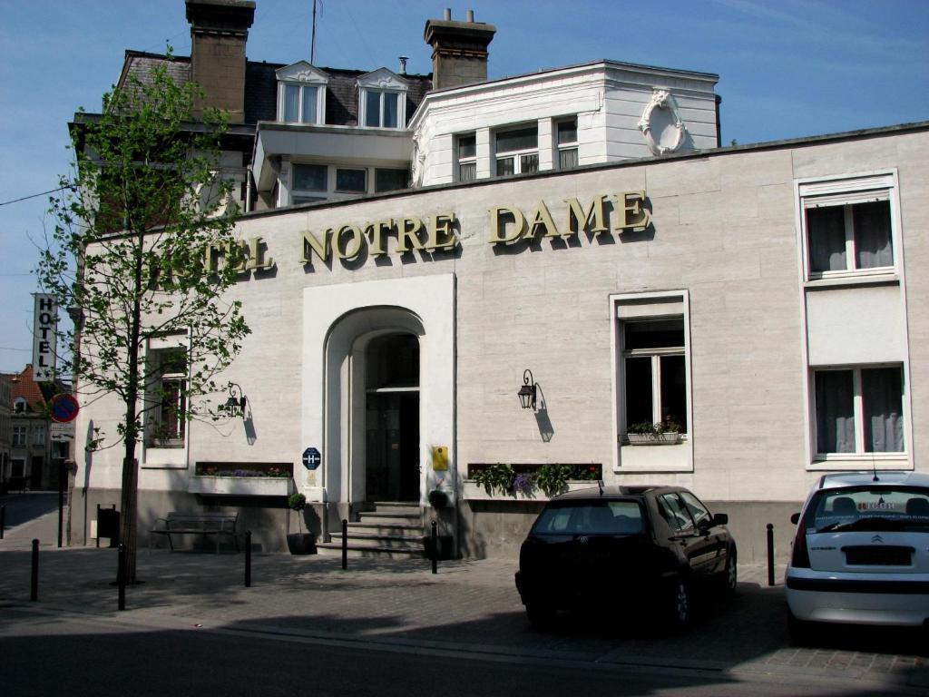 Brit Hotel Notre Dame Valenciennes Bagian luar foto